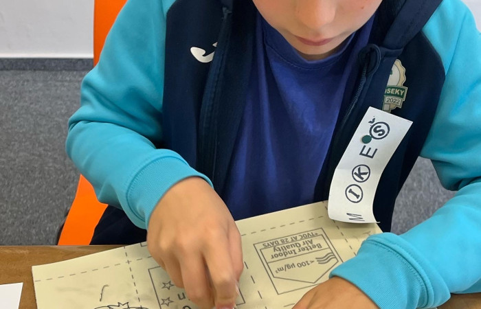 C7753B86-37D7-4D18-97B1-A3C83741F3D3