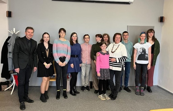 7F2B1994-DA51-4C66-8602-BE22339212B8