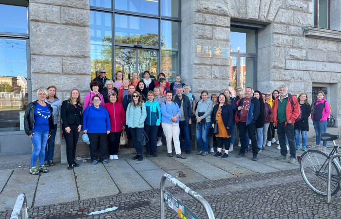 6b7e8995-cf3e-49b9-9be1-459da5379052