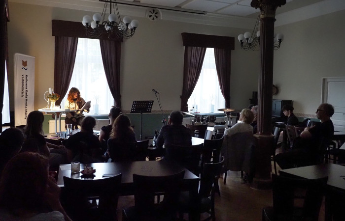 Noc_literatury_v_Ltm_-_3_Kva_s_prou