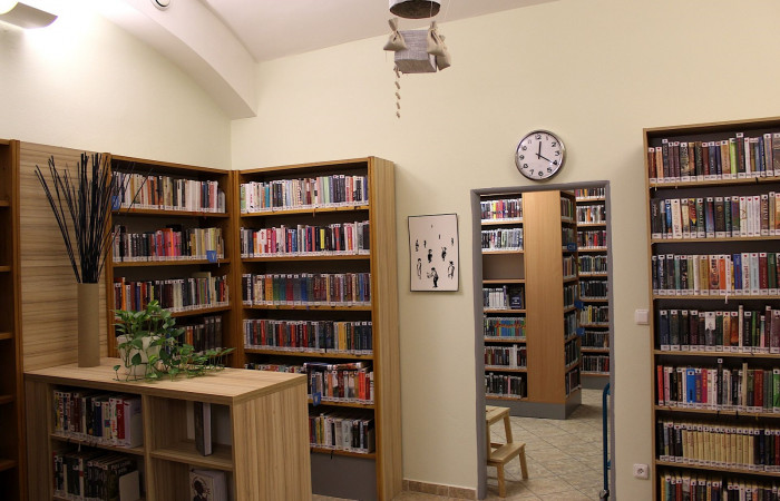 oddeleni-beletrie-04